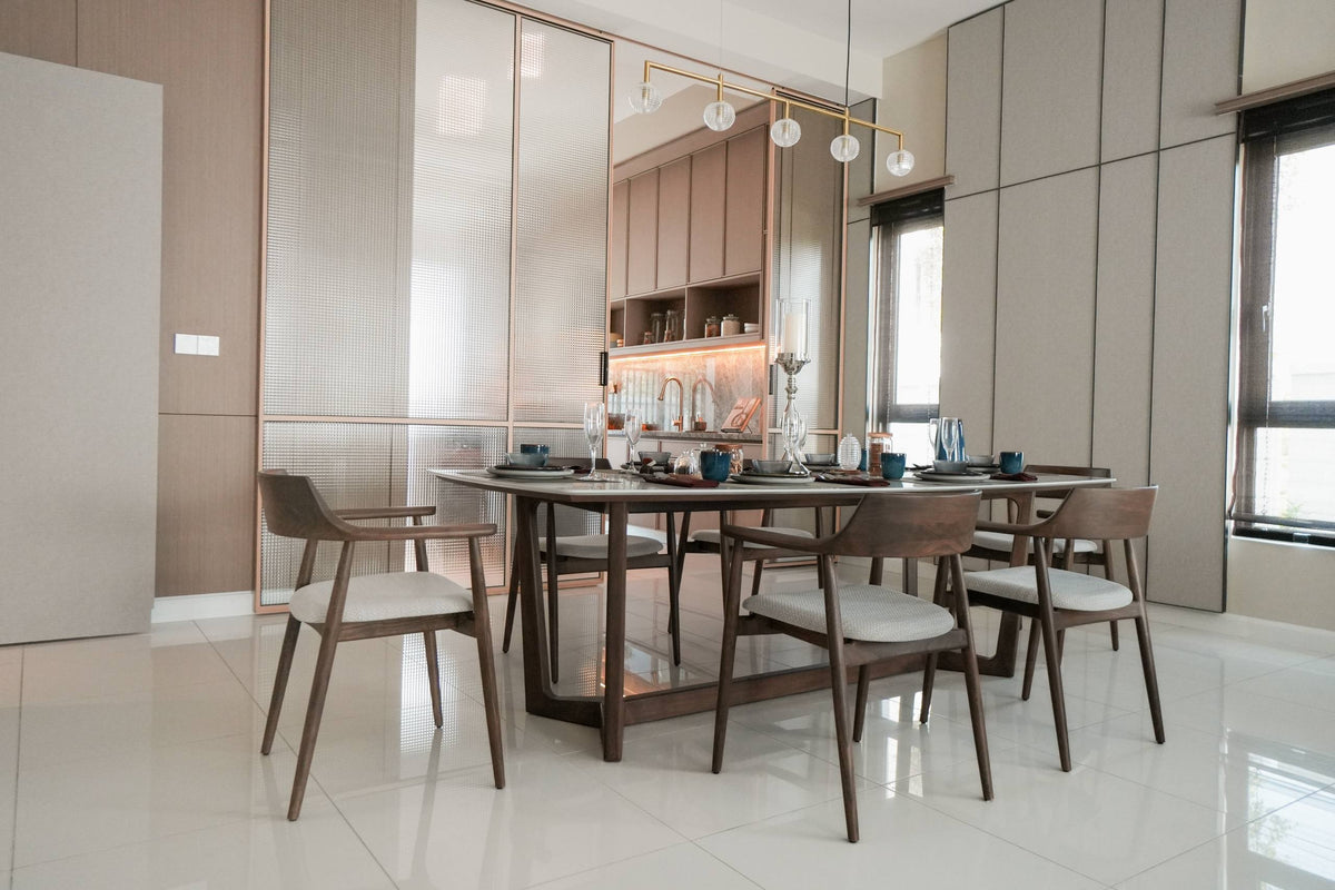 CARLTON DINING TABLE WITH CHAIR